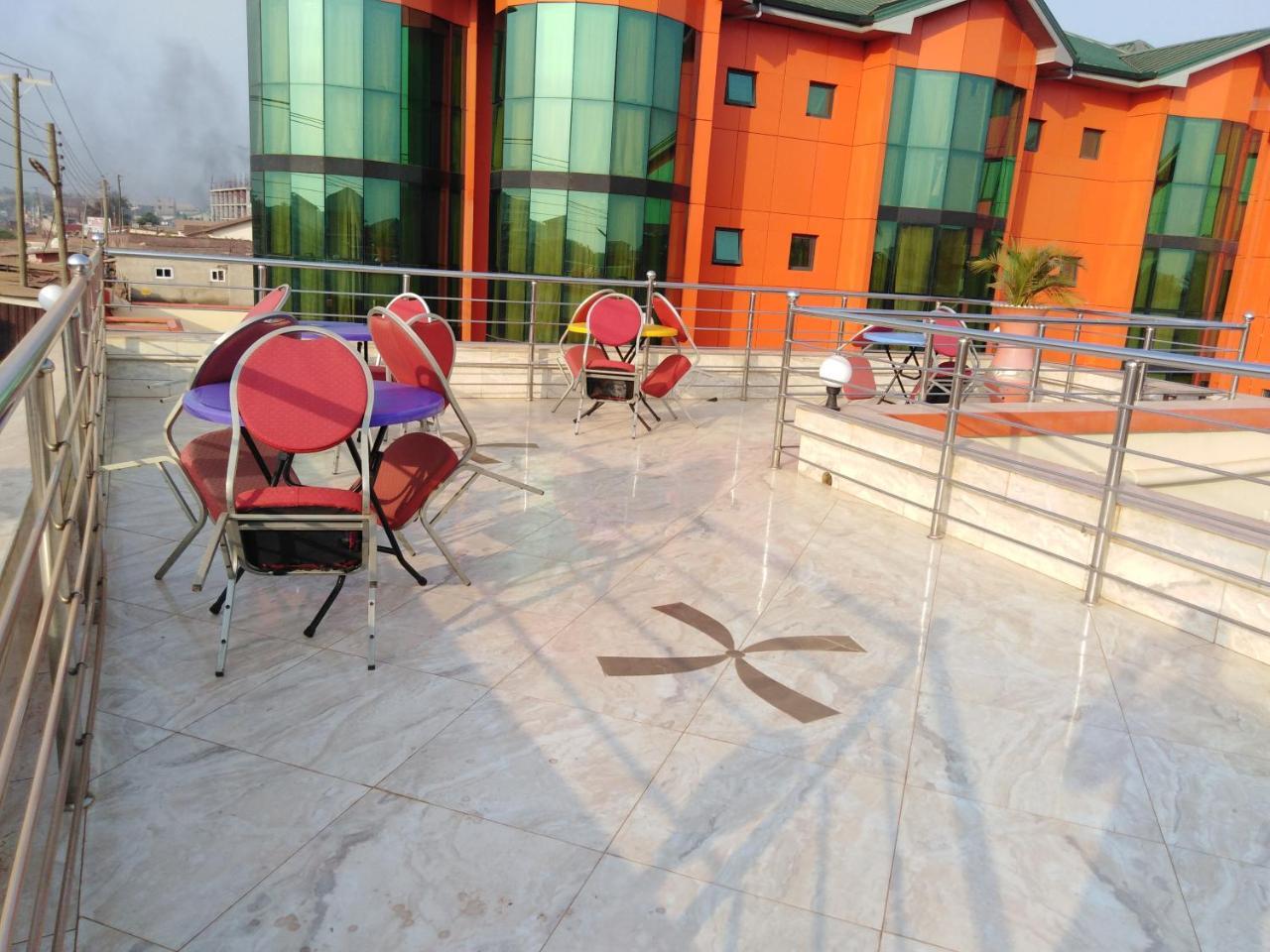 Jobyco Hotel Santeo Экстерьер фото